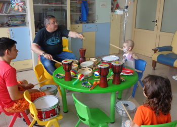 ДРУГИТЕ ЗА НАС - "Щуротията, която спасява децата"